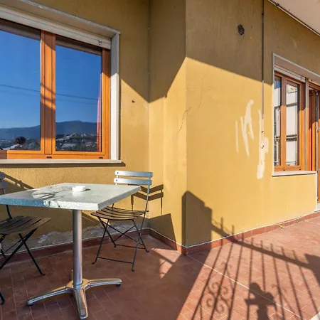 Graziosa Residenza In Collina Apartment *